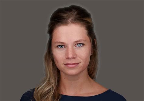 Eva Bakker - HMK Notarissen