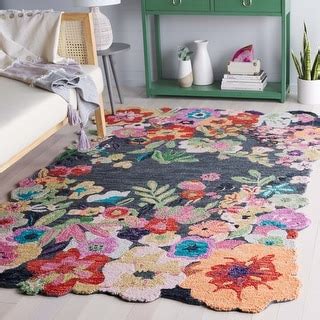 SAFAVIEH Hand Tufted Jardin Liubov Country Wool Rug Bed Bath Beyond