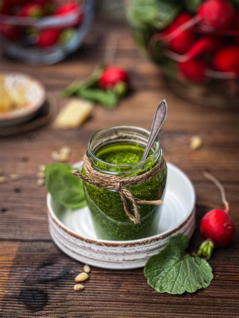 Zielone Pesto Z Li Ci Rzodkiewki