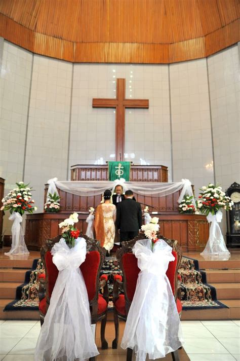 Bataknese Traditional Wedding Of Samuel Nelly By Marvays Photography