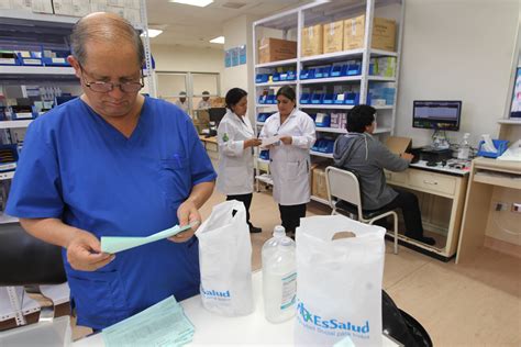 EsSalud compra de medicinas en el extranjero se hará junto a OMS PNUD