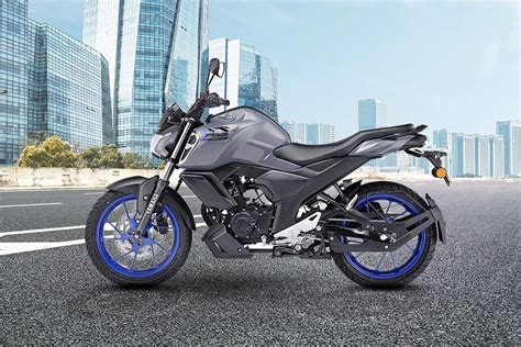 Yamaha Fzs Fi V4 Deluxe On Road Price Rto Insurance Features Colours Mileage And Faqs