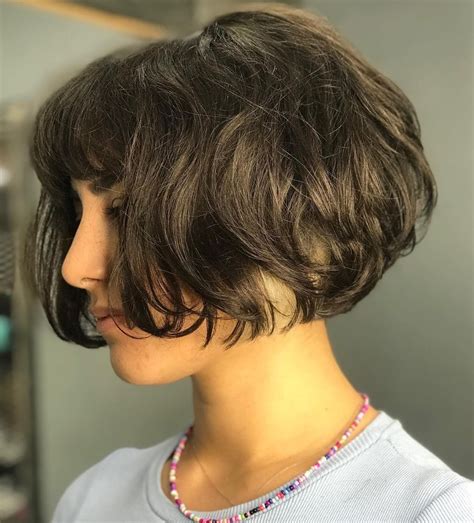 Layered Bob Thick Hair Short Thick Wavy Hair Medium Curly Bob Wavy