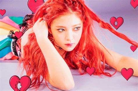 Red Velvets Yeri Is Bold And Vibrant In New Russian Roulette Teasers Soompi