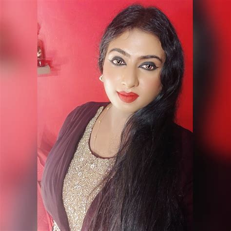 Shilpa Shemale Indian Transsexual Escort In Chennai