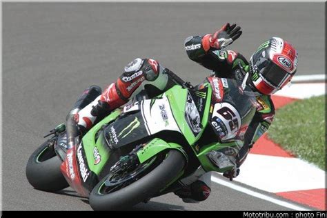 WSBK Mondial Superbike Imola course 1 résumé résultats Johnny Rea