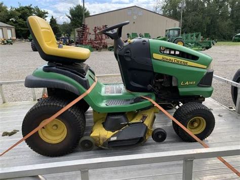 John Deere La145