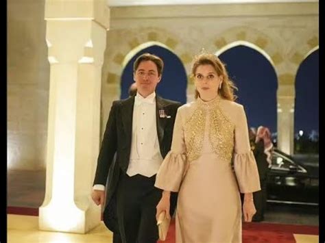 La Princesa Beatrice Estrena Tiara Por Primera Vez Desde Su Boda Y