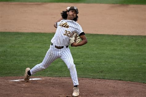 Playoff Roundup Diego Velasquez Sets The Tone In Crespi Baseballs Win