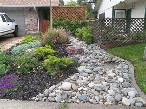 30 Stunning Low Water Landscaping Ideas And Designs For Your Yard