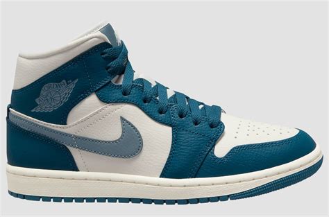 Air Jordan Mid Mid Sky J French Blue Ozone Blue Sail