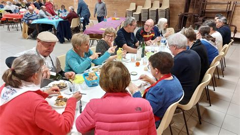 Repas Aux Asperges Site Officiel De La Commune De Saint Michel