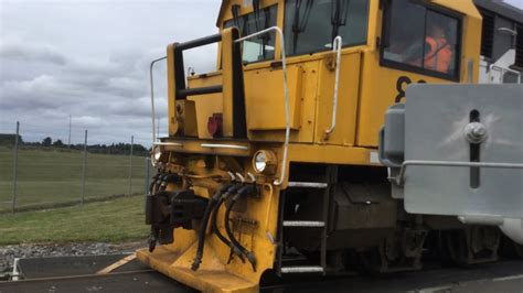 DXR 8007 DCP 4801 On Express Freight Shunt 973 At Jones Road B