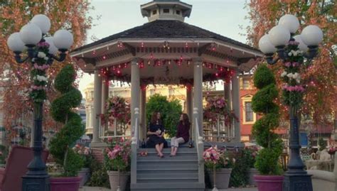 How To Visit Gilmore Girls House Of Lorelai And Rory