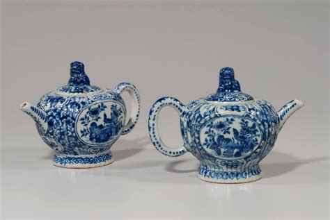 D0721 Pair Of Blue And White Small Teapots And Covers Aronson