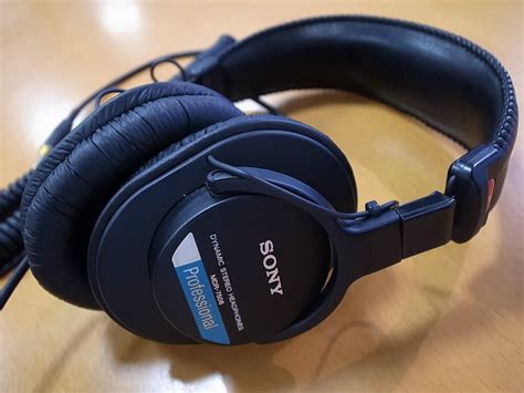 【目立った傷や汚れなし】sonyソニーmdr 7506 定番スタジオモニターヘッドフォン・カールコードdynamic Stereo