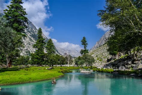 Mahodand Lake - Usho Valley - KPK - Pakistan Travel Guide