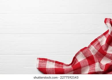 Manteles De Cuadros Rojos Sobre Una Foto De Stock Shutterstock