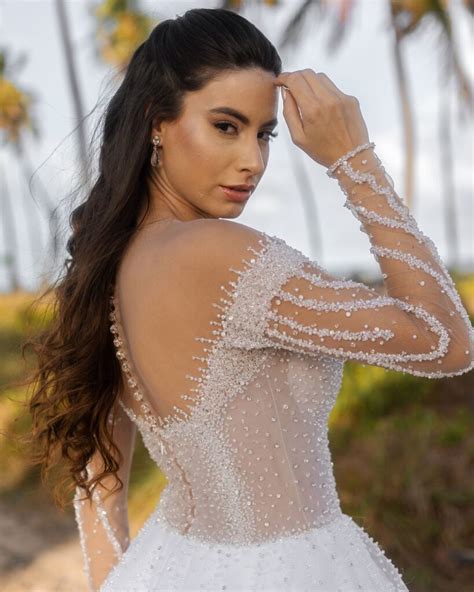 Noiva Princesa Top Nude Bordado Pontos De Luz Vert Sophistique