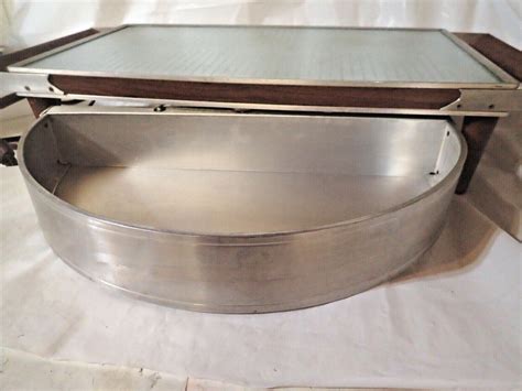 Vintage Salton Cosmopolitan Food Warmer Hot Tray W Swivel Bin Bun