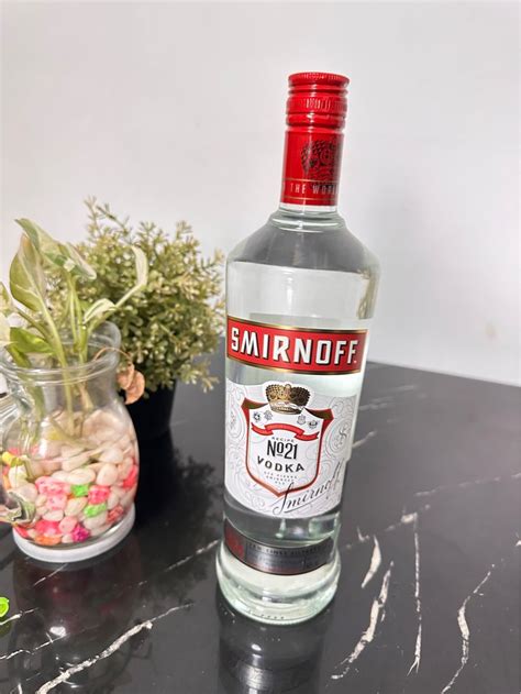 Smirnoff Vodka Food Drinks Alcoholic Beverages On Carousell