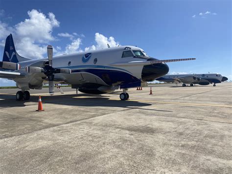 Hannah Gard On Twitter Rt Noaa Hurrhunter Over The Atlantic