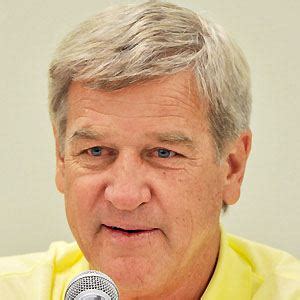 Bobby Orr - Age, Family, Bio | Famous Birthdays