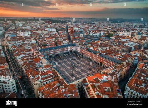 Madrid plaza Mayor aerial view with historical buildings in Spain Stock ...