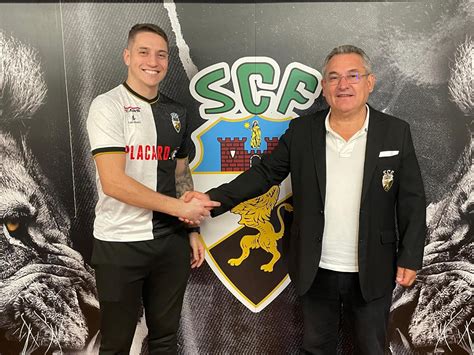 Bruno Duarte oficializado como reforço do SC Farense