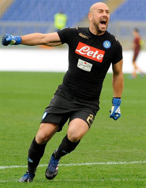 Napoli keeper Pepe Reina hails manner of victory over Lazio ...