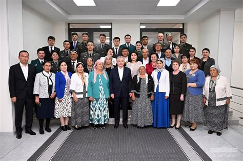 Президент: Ҳарбий-жанговар салоҳият ва юксак маънавий салоҳият ...