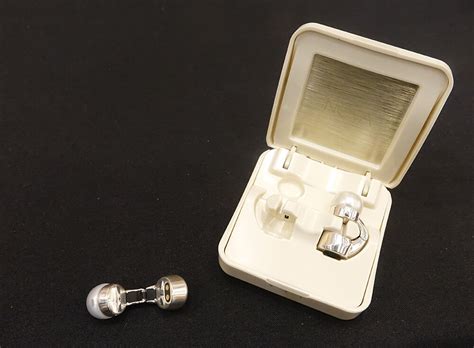 Ces 2023 Nova H1 Audio Earrings Combine Audio And Fashion