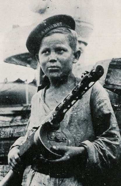 Enfants Soldats De La WWII