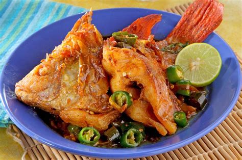 Sajian Menu Istimewa Dengan Ikan Goreng Saus Mentega Yang Rasanya