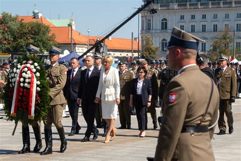 Defilada Z Okazji Wi Ta Wojska Polskiego W Warszawie Zdj Cia