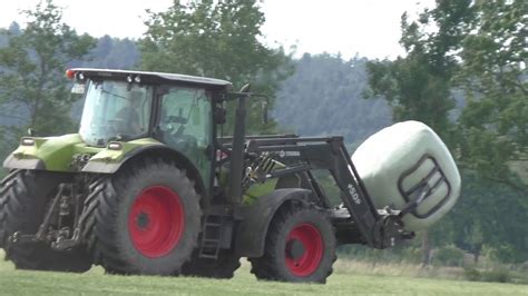 Silage Ballen Fassen Mit Traktor Und Auf Anh Nger Laden Bis Zu St Ck