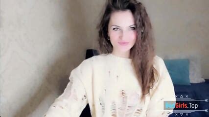 Long Hair Pretty Face Webcam Brunette Milf Show