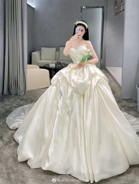 Ghim của Gia Anhvu trên Váy cưới wedding dress Thời trang Trang phục