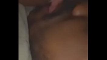 Limpiando su coño y su culo esta mañana XVIDEOS