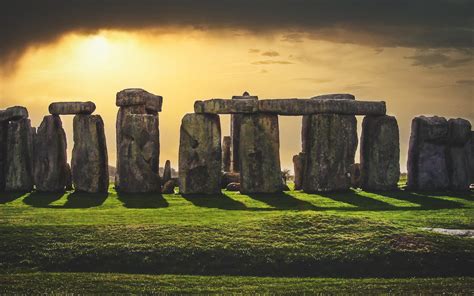 Visit Stonehenge Day Trips From London Montys Guide