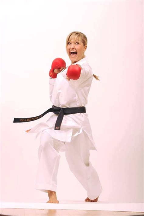 Karaté Facebook Martial Arts Women Martial Arts Girl Karate Girl