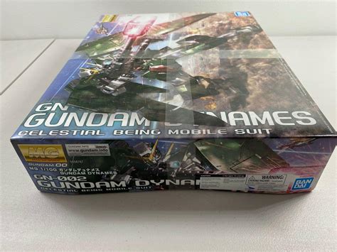 bandai mg  gundam dynames gundam  plastic model kit