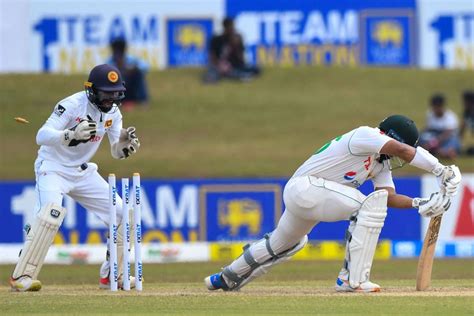 Dhananjaya De Silva Is Congratulated By Team Mates After Dismissing