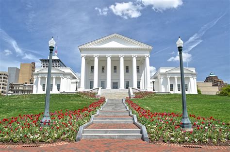 Virginia Capitol Building Travelbox Global Trip Activity Planner