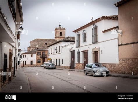 Calle T Pica E Iglesia De San Antonio Abad El Toboso Toledo Castilla