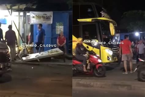 Kecelakaan Lalu Lintas Di Tangerang Diduga Rem Blong Bus Tabrak