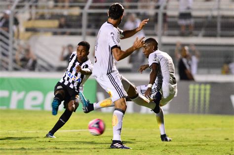 Rodrygo Faz Primeiro Gol Pelo Santos Menos Idade Do Que Neymar