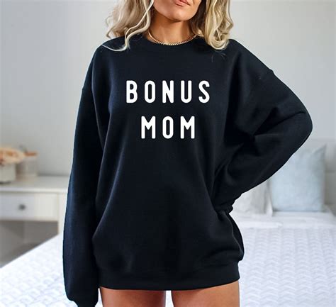 Bonus Mom Stepmom Step Mom Mothers Day Sweatshirt Funny Jumper Bonus