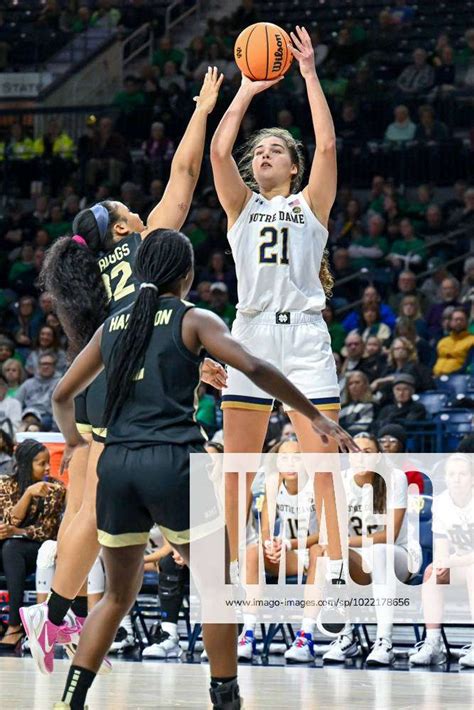 Ncaa College League Usa Womens Basketball Wake Forest At Notre Dame