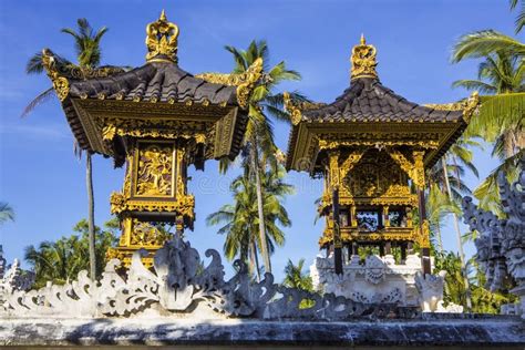 Hindu Temple, Nusa Penida, Indonesia Editorial Stock Image - Image of ...